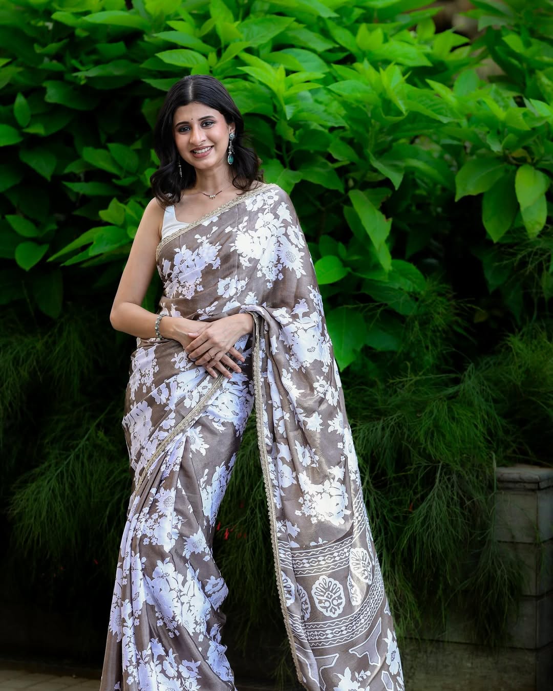 Ankita Walawalkar Silk Saree Look