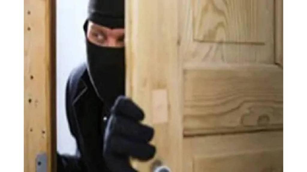 Armed robbery at businessmans home at gunpoint