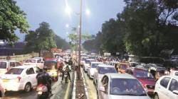 नगर रस्त्यावर अडथळ्यांची शर्यत; दररोज दीड लाख वाहनांच्या गर्दीत येरवड्याचा श्वास कोंडला