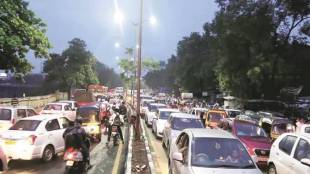 Around 1 lakh 5 thousands vehicles move through the Yerawada area every day