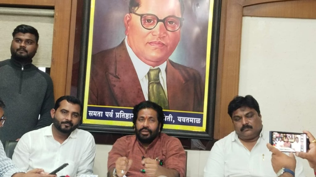 Bacchu Kadu attacks government Satbara Kora Kara foot march starts tomorrow