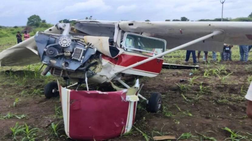 Bhavika managed to safely crash-land the aircraft