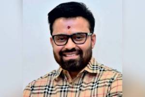 MP Sanjay Dina Patil nephew beaten up by Eknath Shinde close aide
