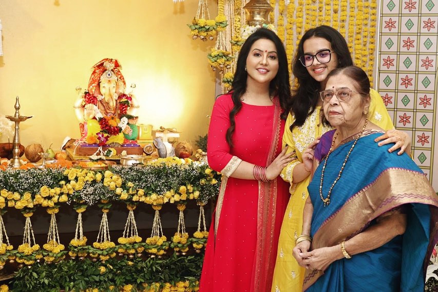 CM Devendra Fadnavis Daughter Divija Fadnavis