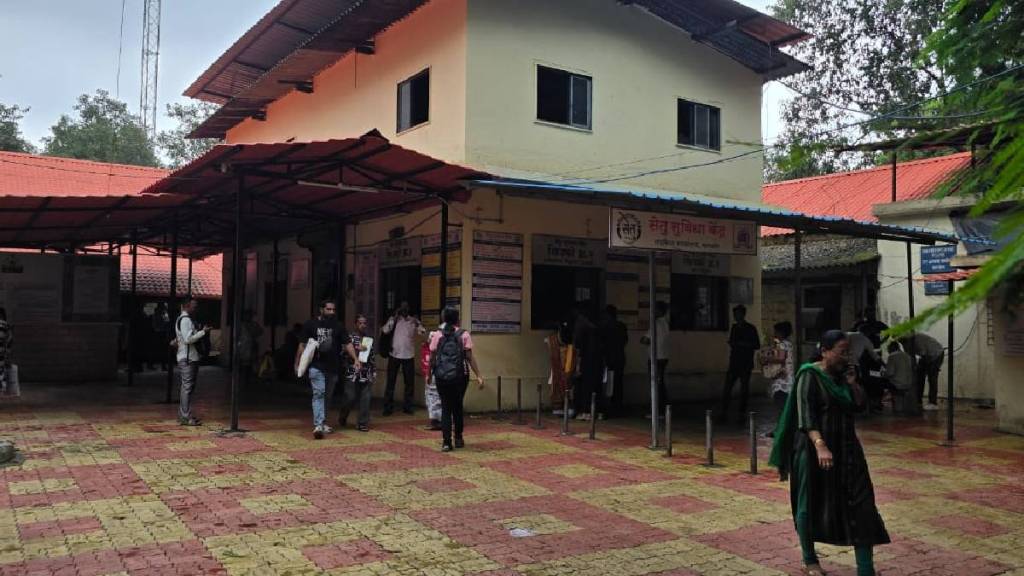 Delay in getting certificates from Kalyan Tehsildars office