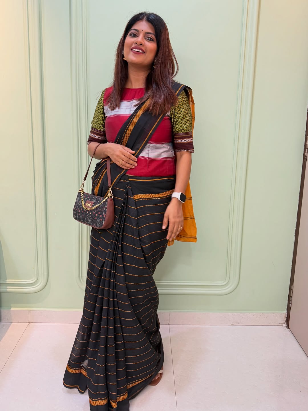 Dhanashri Kadgaonkar Khun Fabric Blouse Design