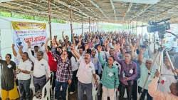 मोतीलाल नगरवासियांचे आझाद मैदानावर धरणे आंदोलन; २४०० चौ. फुटाच्या घरांच्या मागणीवर रहिवाशी ठाम