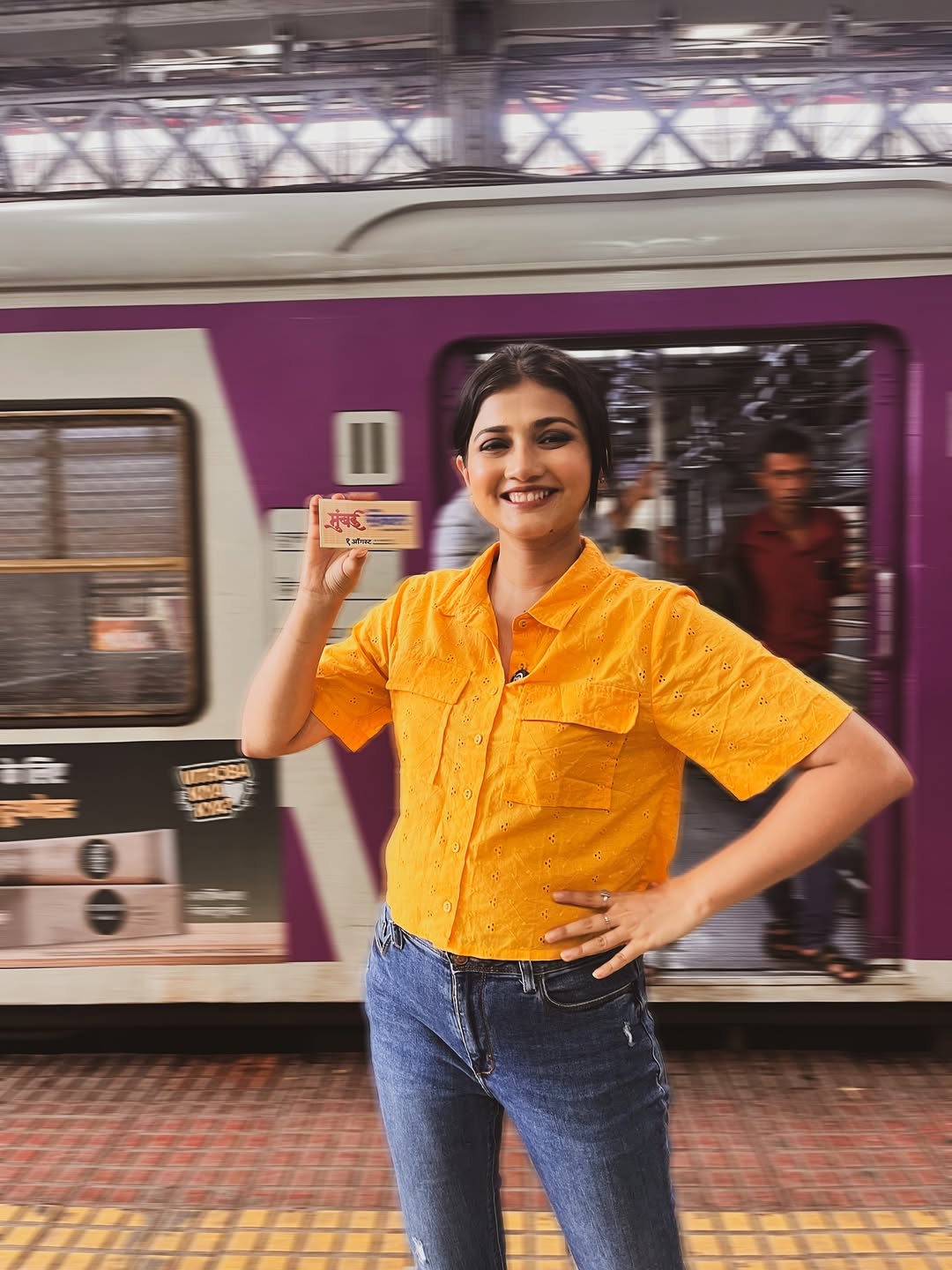 Dnyanada Ramtirthkar Mumbai Local Movie Promotion