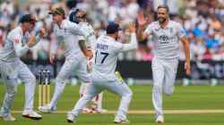 IND vs ENG: इंग्लंडने चौथ्या कसोटीसाठी प्लेईंग इलेव्हनमध्ये केला मोठा बदल, ८ वर्षांनी ‘या’ खेळाडूचं संघात पुनरागमन; कोण आहे नवा खेळाडू?