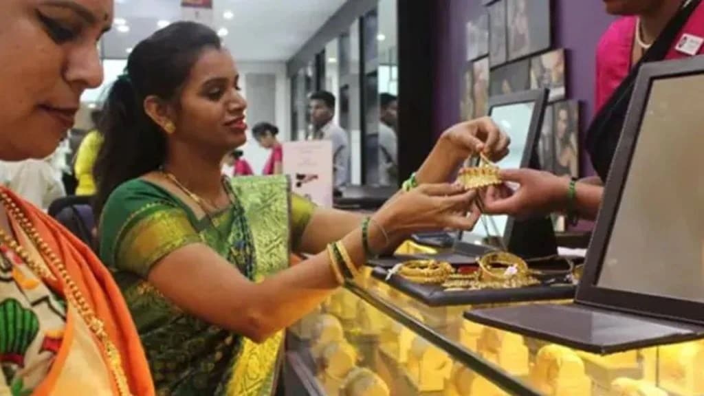 Jalgaon Gold Silver Price Surge Wedding Season Dollar Dip Jalgaon Gold Silver Price Surge Wedding Season Dollar Dip