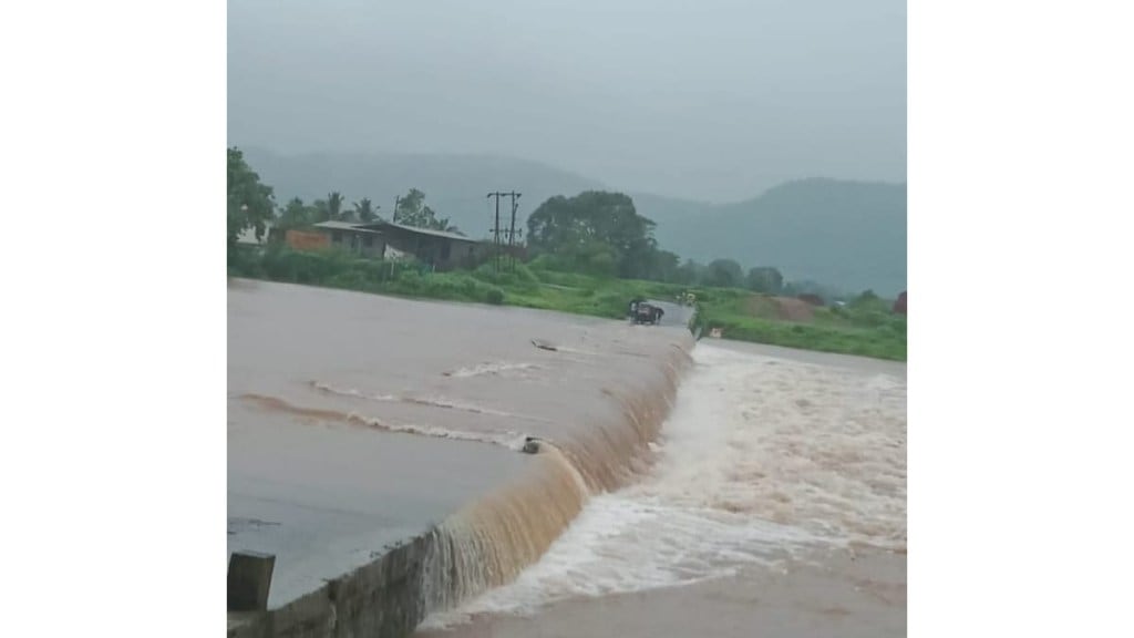 Heavy rain submerges Vasai East Tansa river bridge locals forced to take long detour