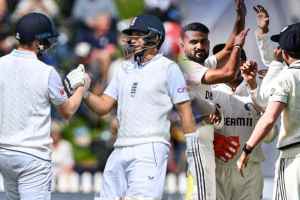 How Many Runs England Need to Score to Avoid Follow on in 2nd Test