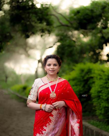 Kartiki Gaikwad Red Saree Look Ashadhi Ekadashi 2025