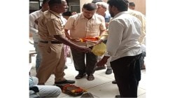 कोल्हापूर महापालिका प्रशासनाच्या कारभाराच्या निषेधार्थ आंदोलन