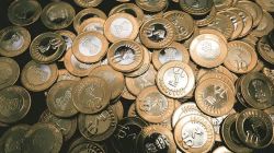 Antique Coins Fraud : जुनी नाणी आणि २ कोटींचं आश्वासन; ६० वर्षीय व्यक्तीने स्वत:वरच झाडली गोळी, नेमकं काय घडलं?