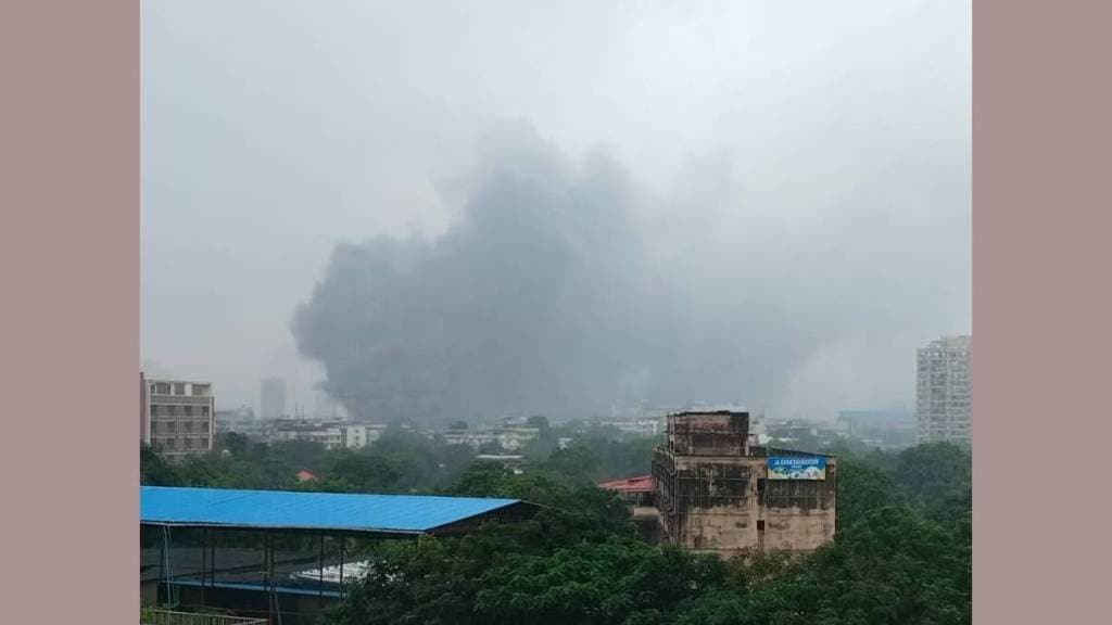 Massive fire breaks out at a textile processing company in MIDC, Dombivli