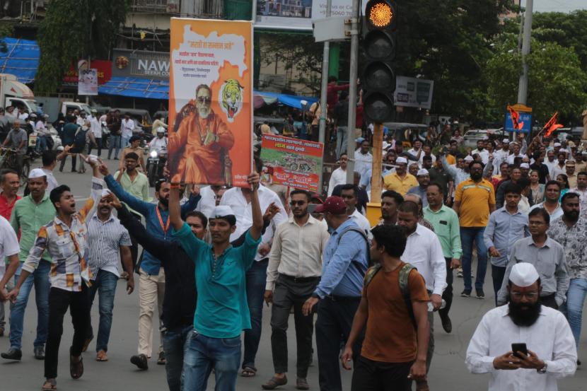 MNS Mira Road Protest Pratap Sarnaik