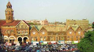 Fish vendors oppose basement relocation under Mahatma Phule Mandai redevelopment Mumbai