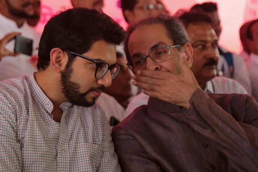 Mill workers protest at Azad Maidan Uddhav Thackeray, Aaditya Thackeray join the protest in support