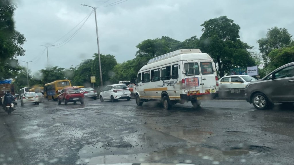Mulund Airoli Commuters Hit Hard by Severe Potholes After Mumbai Rains