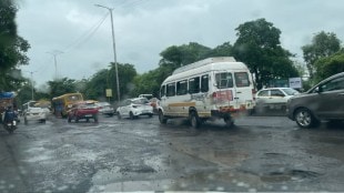 Mulund Airoli Commuters Hit Hard by Severe Potholes After Mumbai Rains