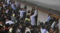 Mumbai Life : “कॉर्पोरेट लाइफ नकोच, मुंबई लोकल प्रवास रोज रडवतोय, तीन-तीन तास….”; डोंबिवलीकर तरुणाची पोस्ट व्हायरल