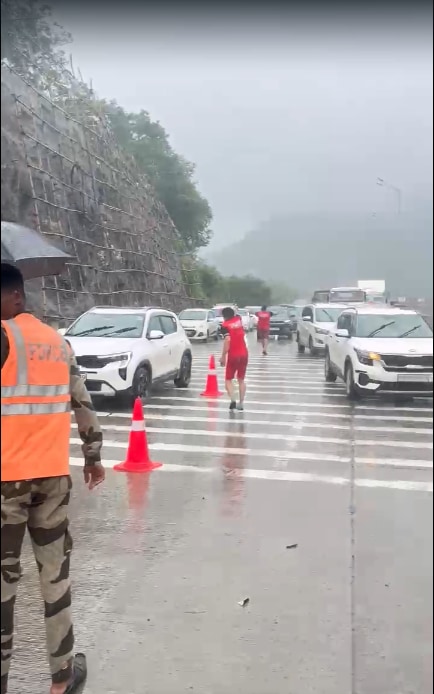 Mumbai Pune Expressway Accident