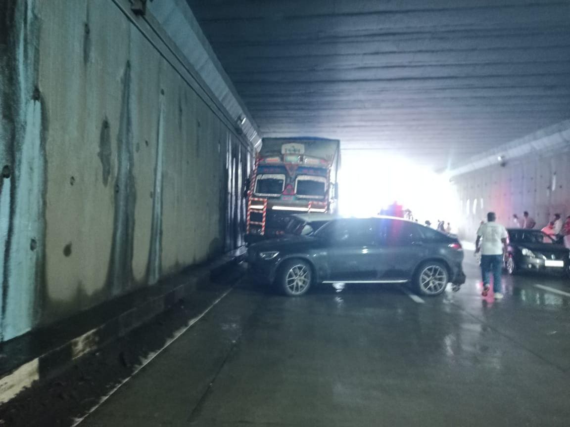 Mumbai Pune Expressway Accident