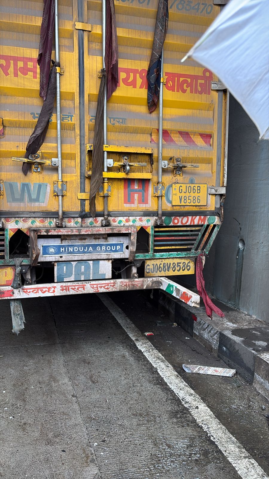 Mumbai Pune Expressway Accident