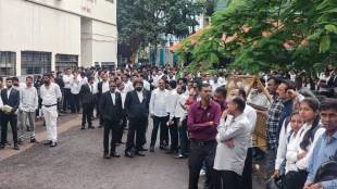 Nashik lawyer attacked over old dispute one held one absconding