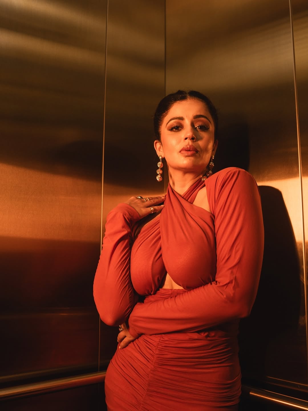 Neha Pendse bold looks