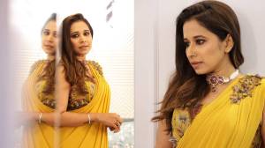Photos:पिवळी साडी, गुलाबी स्टोन नेकलेस; श्रेया बुगडेचे ‘हे’ फोटो पाहिलेत का?