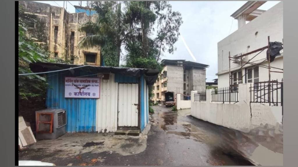illegal construction near ambedkar memorial in Kalyan east
