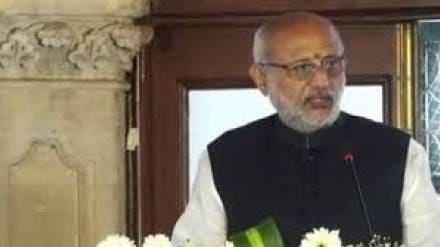 Language should not cause fear says Maharashtra Governor Radhakrishnan