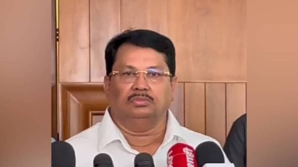 Maharashtra farmer protests,Maharashtra political violence,Manikrao Kokate controversy,Congress Vijay Wadettiwar statements,farmers issue Maharashtra,political clashes Maharashtra,assembly session misconduct,Maharashtra agriculture minister news,