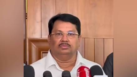 Maharashtra farmer protests,Maharashtra political violence,Manikrao Kokate controversy,Congress Vijay Wadettiwar statements,farmers issue Maharashtra,political clashes Maharashtra,assembly session misconduct,Maharashtra agriculture minister news,