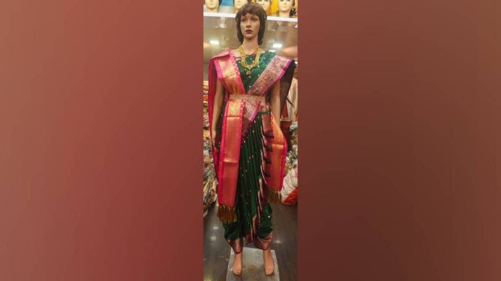 Mangalagaur festival nashik markets crowded for shopping