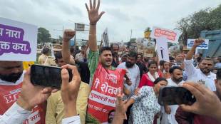 Prahar Janshakti Party protested at Chinchoti on Mumbai Ahmedabad Highway demanding farm loan waiver