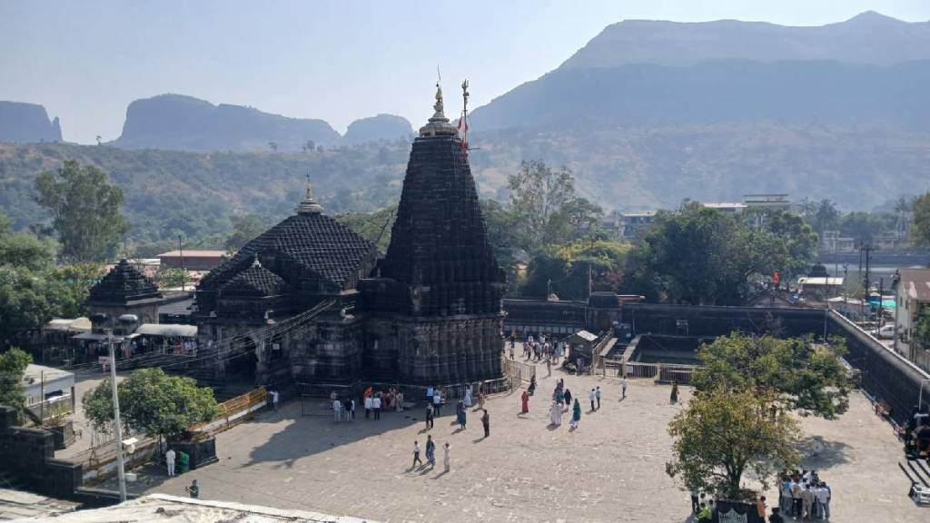 Shravan trimbakeshwar temple darshan hours set from morning 5 am to 9 pm night