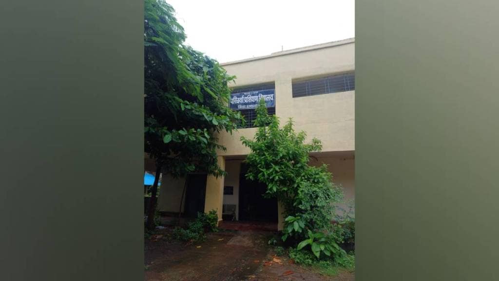 Red alert in Bhandara after district magistrate order Schools and colleges shut but some government Nursing School remains open