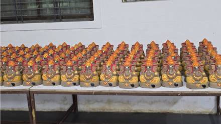 ahilya goshala sanstha in yeola is making eco friendly ganesh idols using cow dung clay