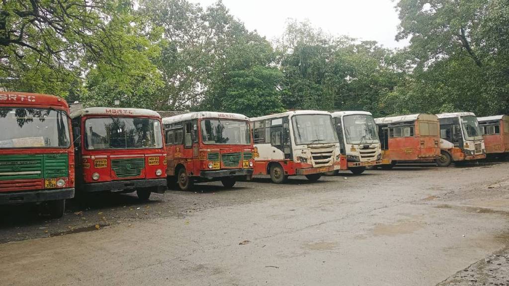 Pravasi Raja day and kamgar Palak day at every depot in Palghar district