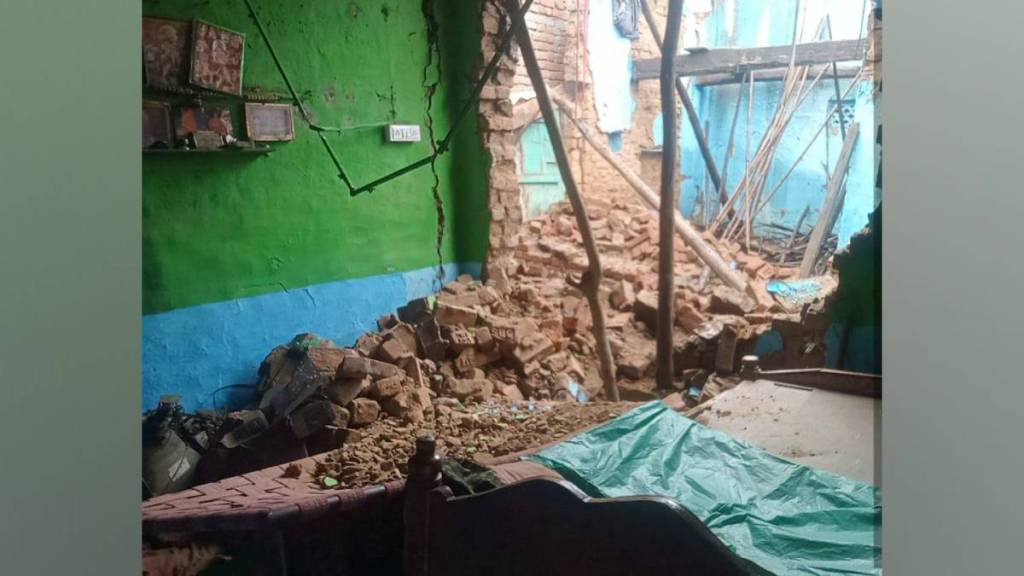 ainganga flooded Water entered Kardha homes
