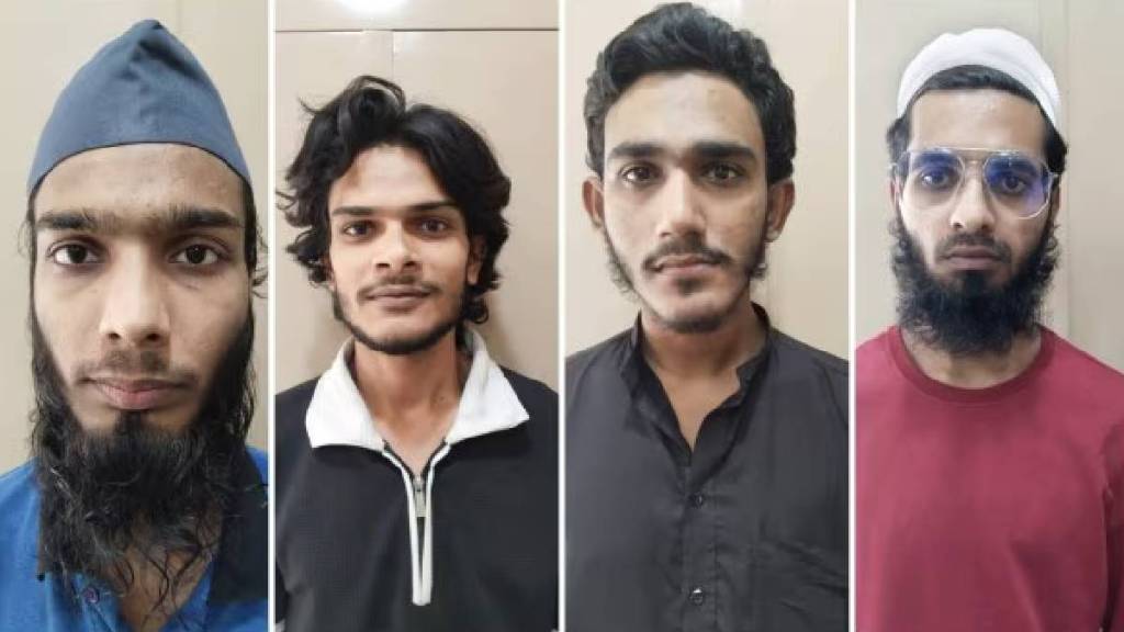 नोएडा, दिल्लीसह चार वेगवेगळ्या ठिकाणांहून अल कायदाच्या ४ दहशतवाद्यांना अटक; गुजरात ATS ची मोठी कारवाई, (फोटो-इंडियन एक्स्प्रेस)