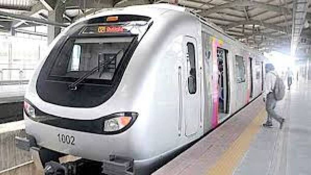 metro 2A and metro 7 lines set record as daily passengers crossed three lakh on July 8