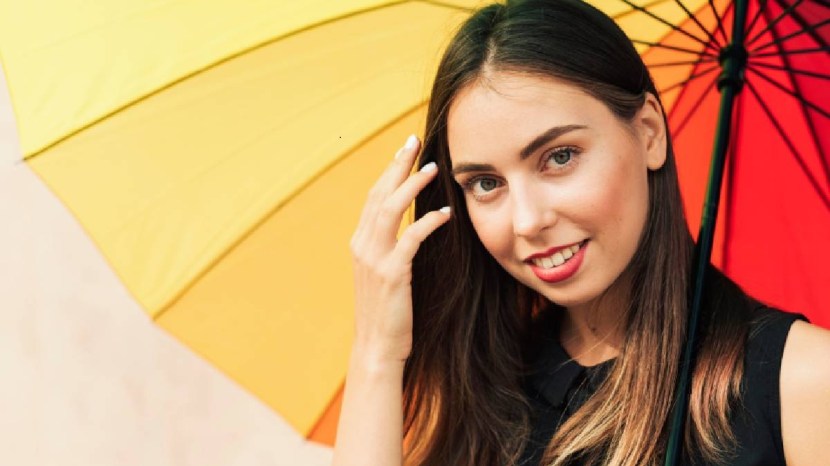 How to stop hair fall in monsoon naturally