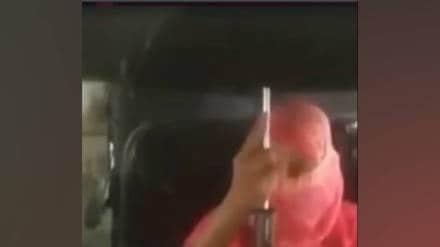 Lal Pari bus going from tumsar to Gondia rain water leaking passengers open their umbrellas