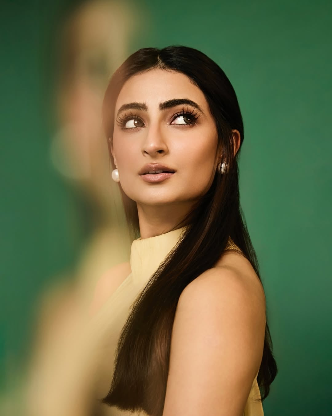 Palak Tiwari Black Off-Shoulder Shimmery Dress