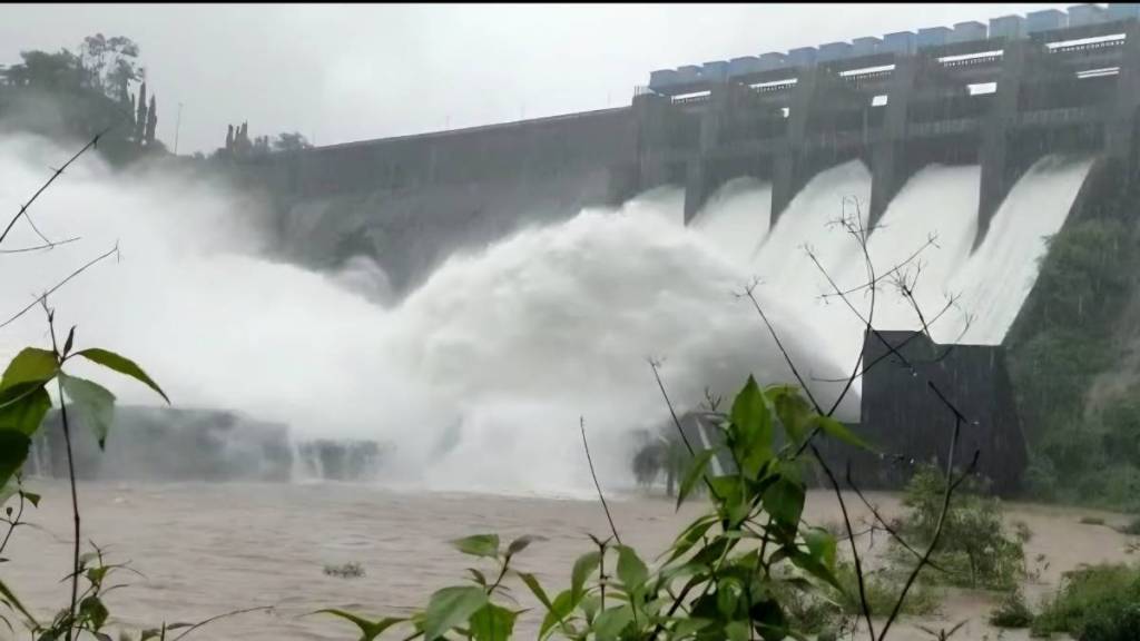 Palghar boisar Dhamani dam gates opened releasing large water flow into Surya river