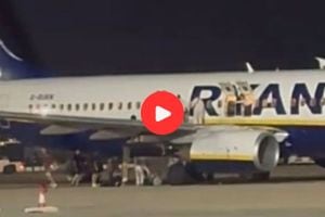 Passengers Jumped From Plane In Spain